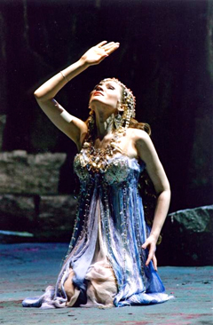 Olga Zhuravel in Sakuntala